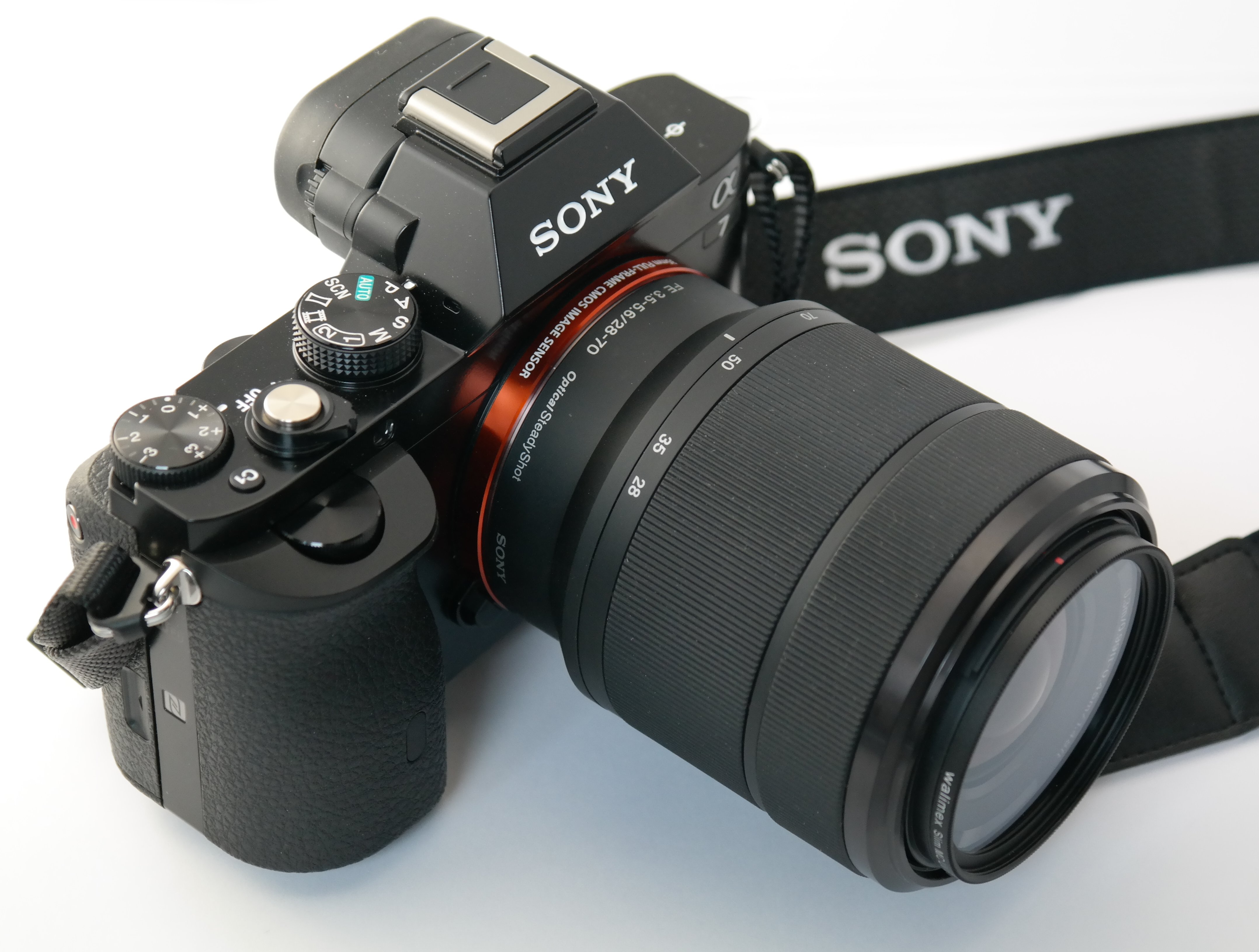 α7／α7R：全画幅自动对焦无反
